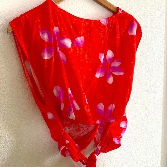 Tropical top and skirt. - Picture 6 of 11